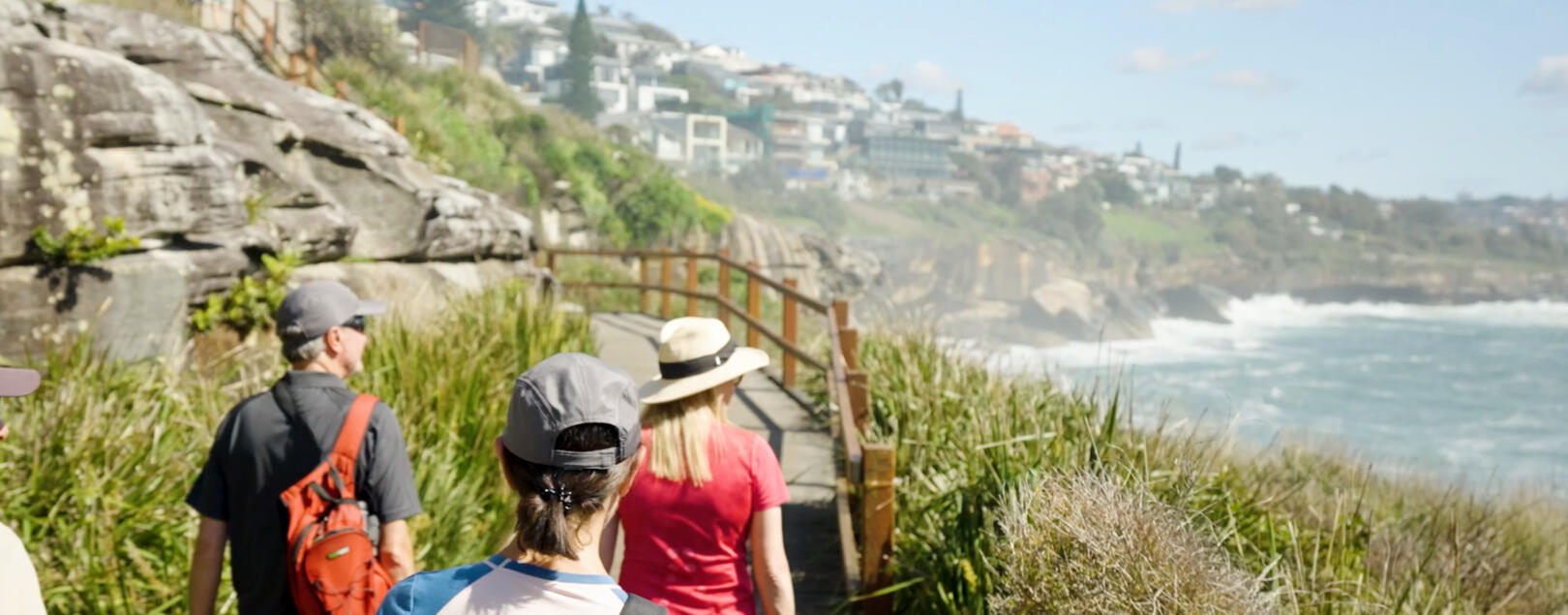 Coogee to Bronte coastal track. Tourism Australia
